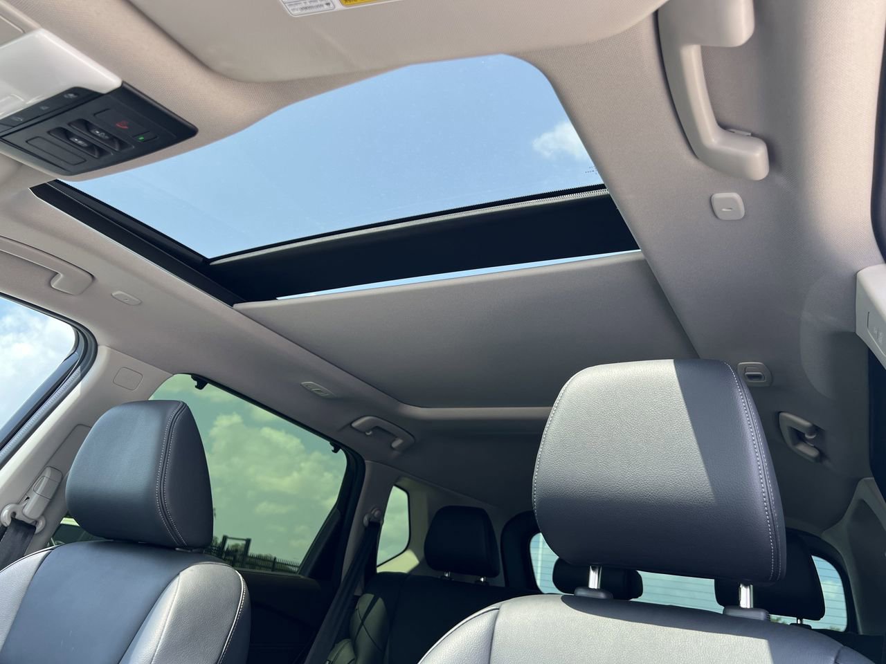 Certified 2023 Nissan Rogue SL w/ SL Premium Package image 10