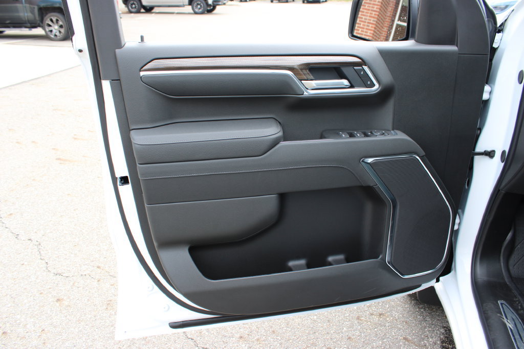 New 2026 Chevrolet Silverado 1500 LT w/ Safety Package AWD/4WD image 14