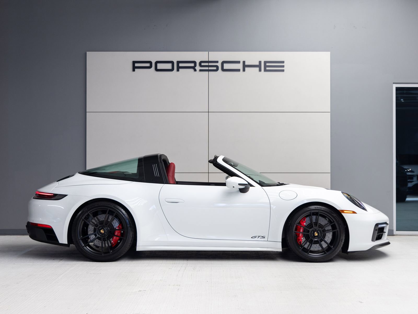 Certified 2024 Porsche 911 Targa 4 GTS w/ Premium Package image 10