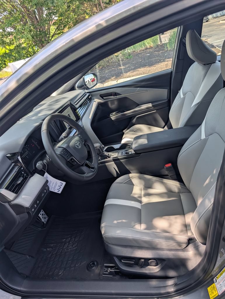 Certified 2026 Toyota Camry SE w/ Convenience Package AWD/4WD image 15