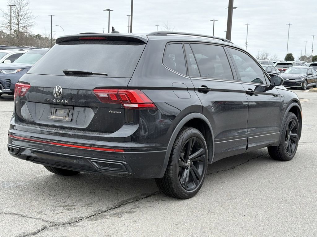 Used 2024 Volkswagen Tiguan SE R-Line image 5