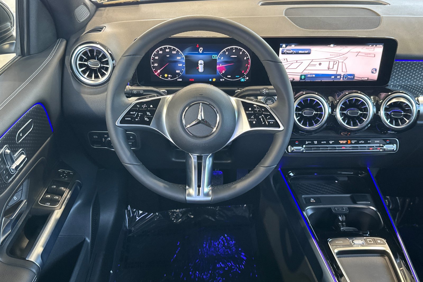 New 2025 Mercedes-Benz GLB 250 250 image 14