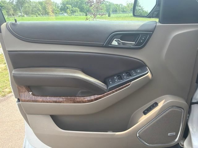 Used 2017 Chevrolet Tahoe Premier AWD/4WD image 32
