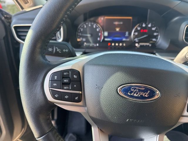 Used 2022 Ford Explorer XLT w/ Equipment Group 202A image 13