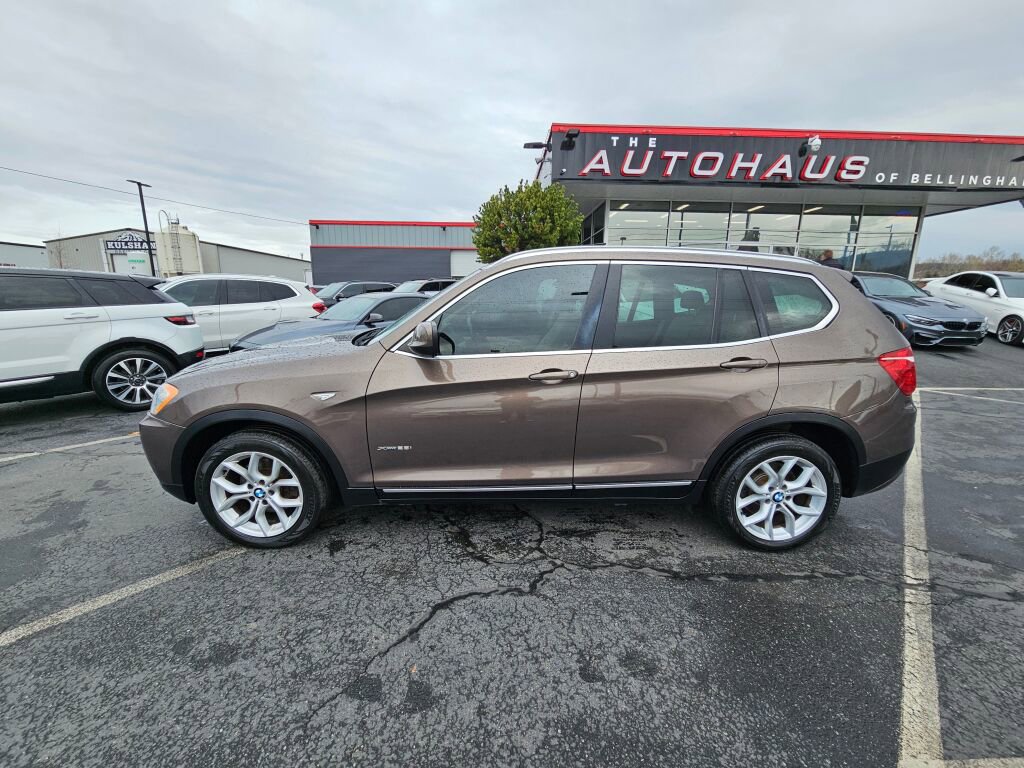Used 2013 BMW X3 xDrive28i AWD/4WD image 2