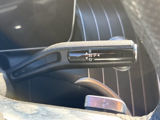 Used 2024 Mercedes-Benz GLC 300 4MATIC image 39
