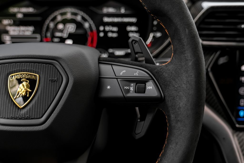 Used 2023 Lamborghini Urus Performante image 14