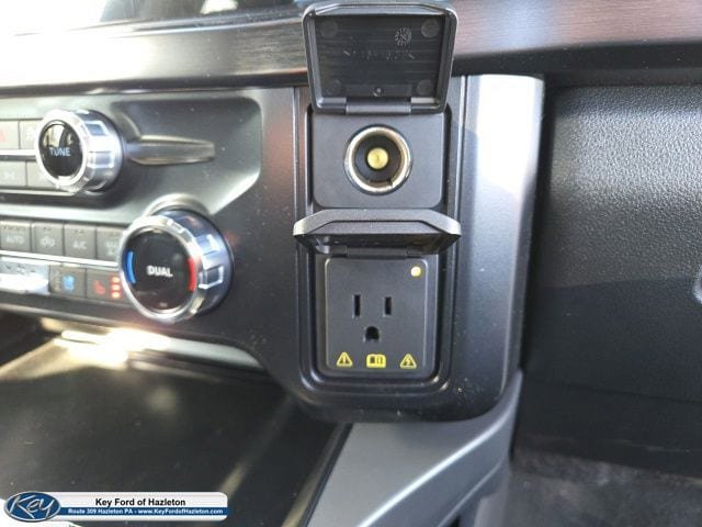 New 2026 Ford F350 Lariat w/ FX4 Off-Road Package image 71