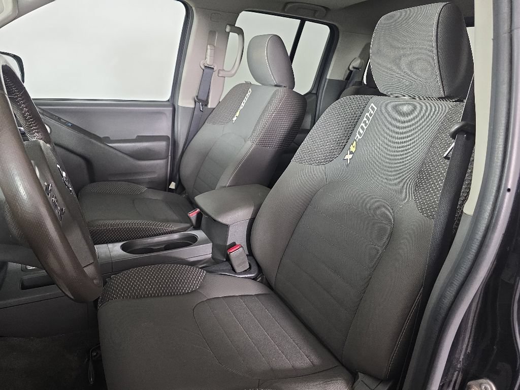 Used 2017 Nissan Frontier PRO-4X AWD/4WD image 11