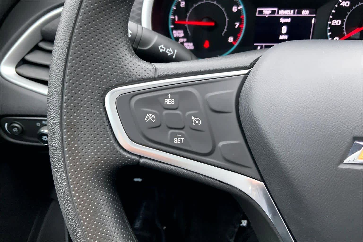 Used 2022 Chevrolet Malibu LT FWD image 24