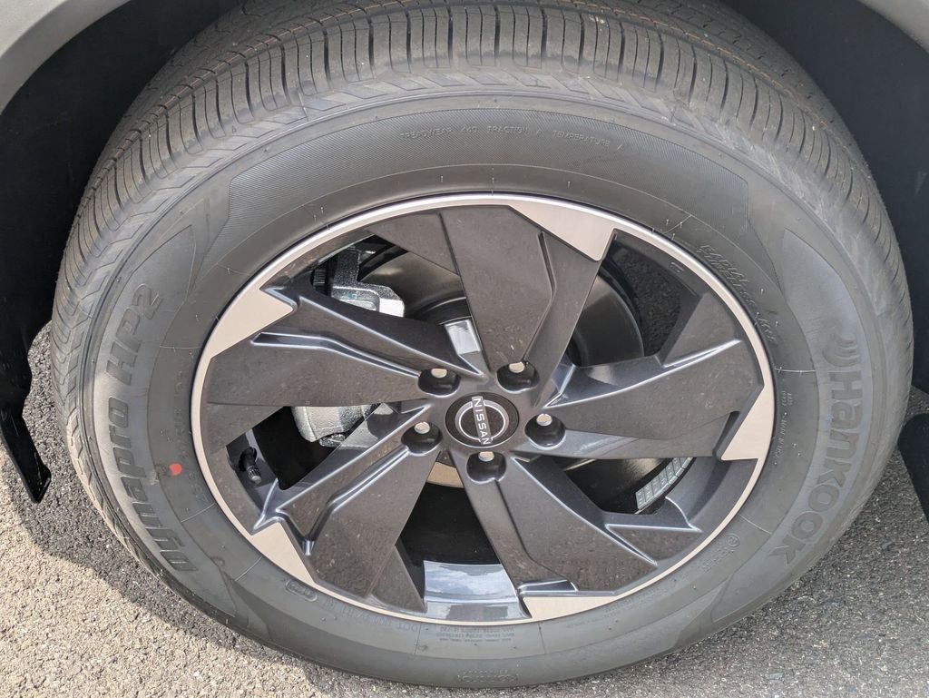 New 2026 Nissan Rogue SV w/ SV Premium Package image 23