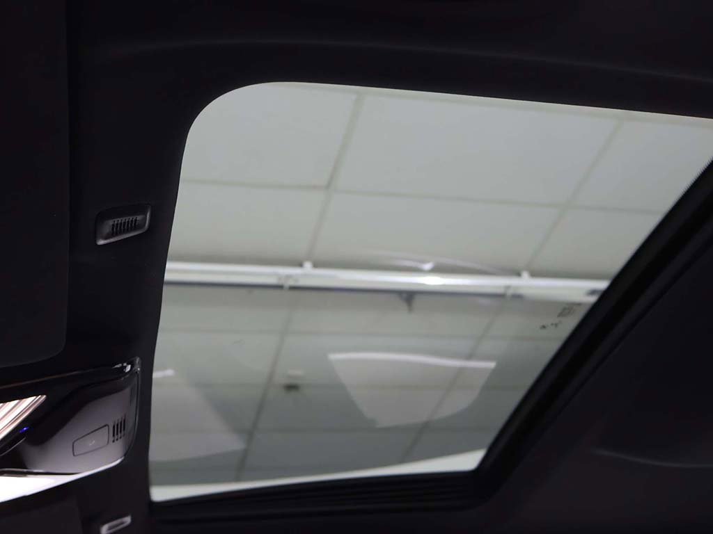 Used 2023 BMW 530i xDrive w/ Convenience Package image 22