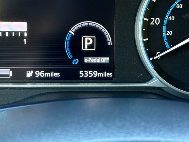 Used 2025 Nissan Leaf S FWD image 14