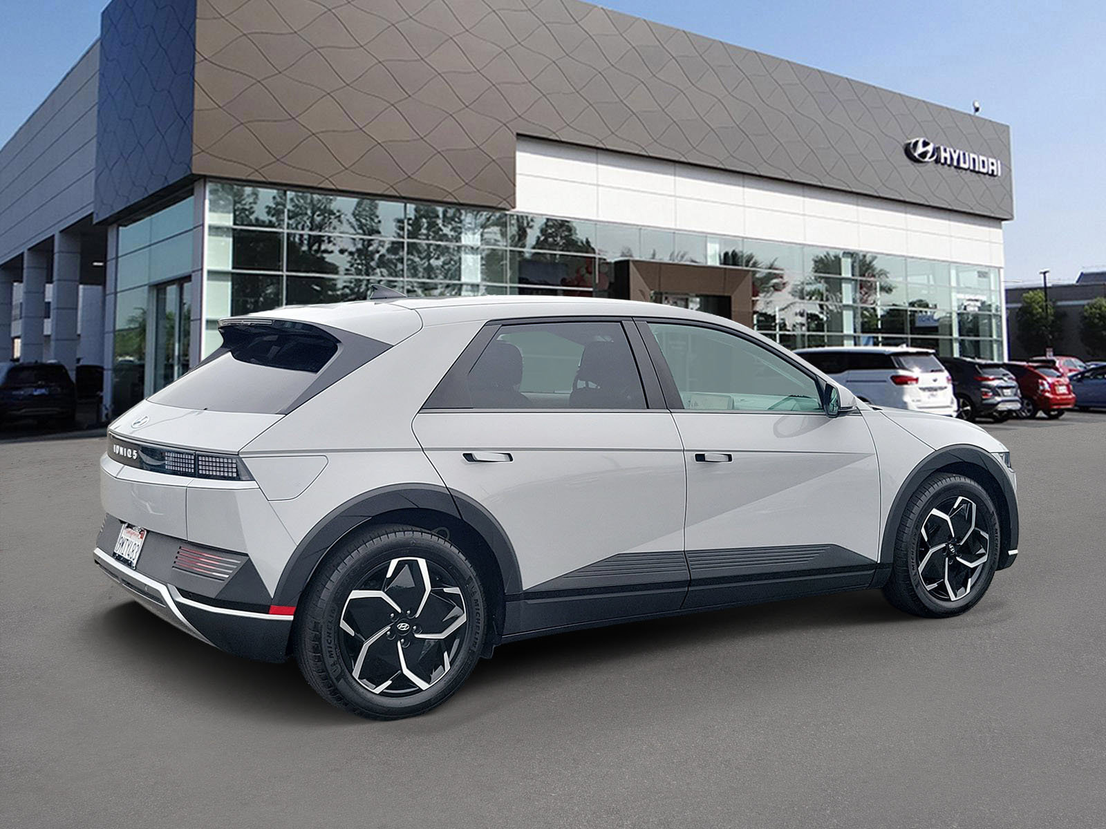 Certified 2024 Hyundai Ioniq 5 SEL RWD image 2