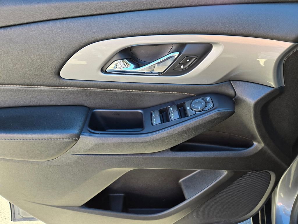 Used 2019 Chevrolet Traverse LT w/ LPO, Cargo Package image 24