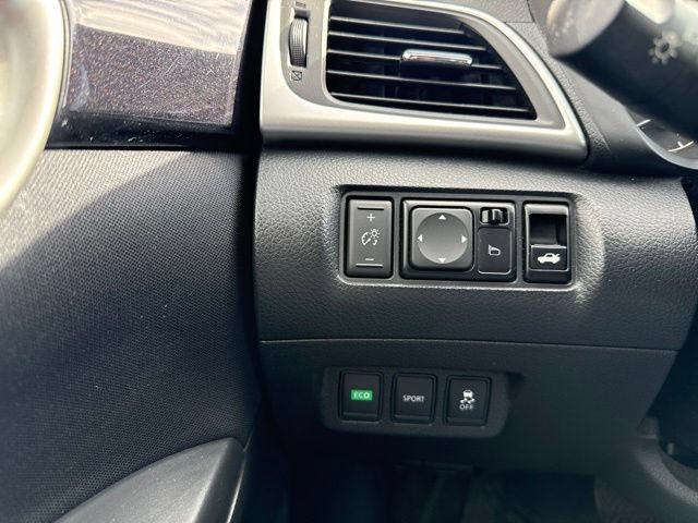 Used 2016 Nissan Sentra SV FWD image 17