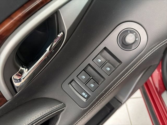 Used 2013 Buick LaCrosse Leather FWD image 13
