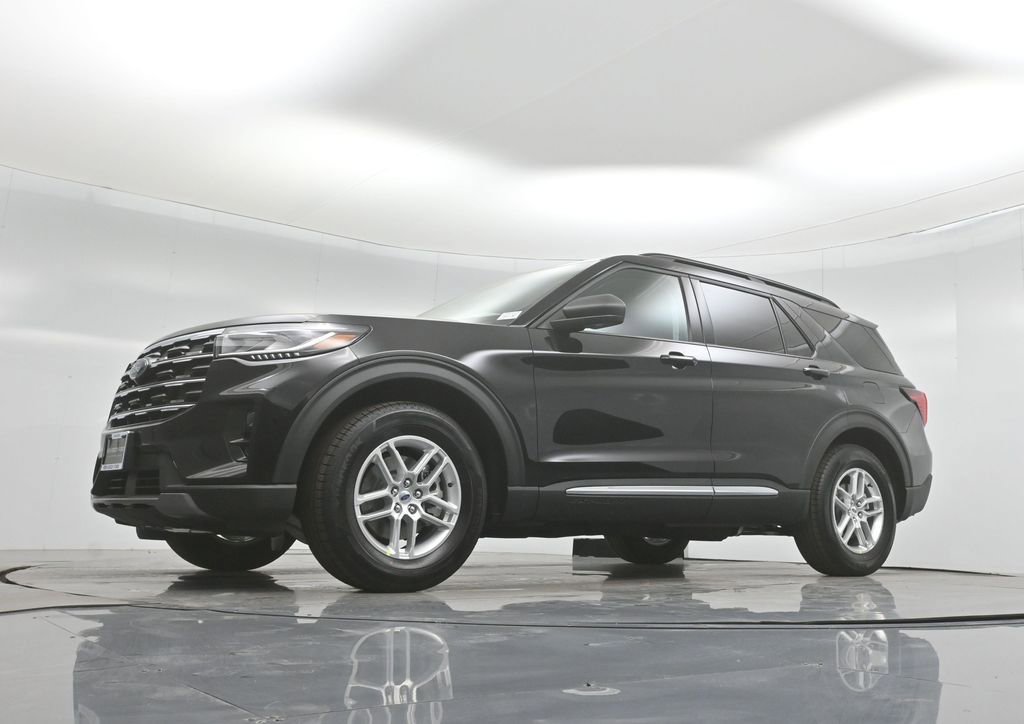 New 2025 Ford Explorer Active w/ Active Comfort Package image 44