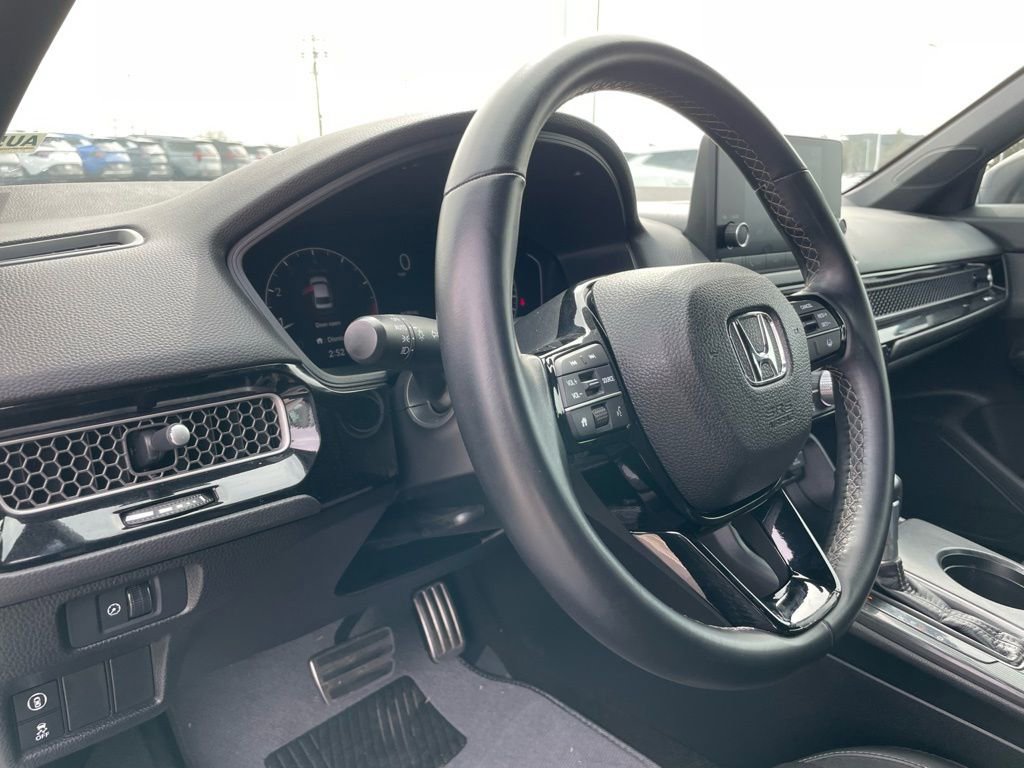 Used 2023 Honda Civic Sport image 9