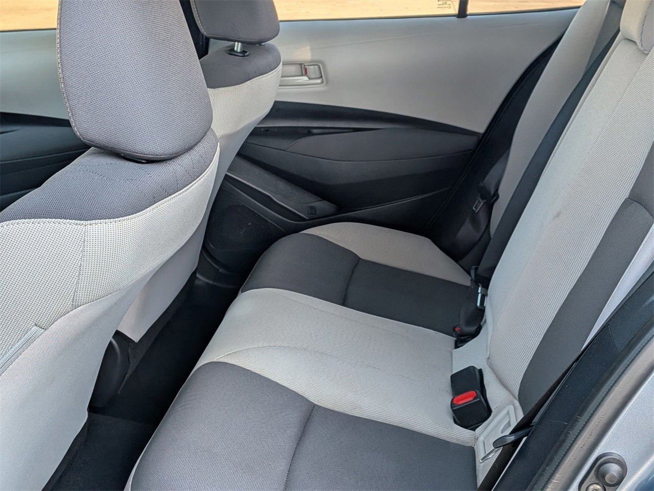 Used 2025 Toyota Corolla LE image 21