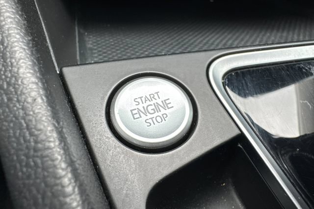 Used 2019 Volkswagen Jetta SE FWD image 35
