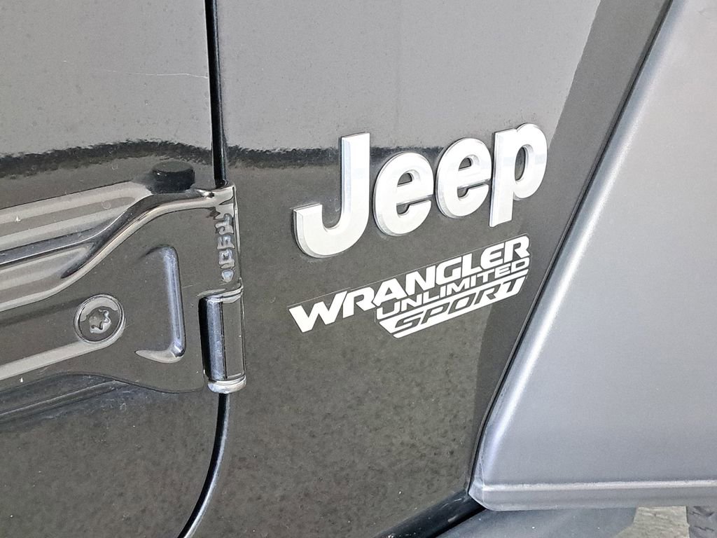 Used 2018 Jeep Wrangler Unlimited Sport image 7