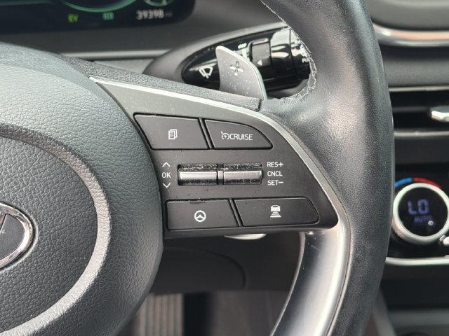 Certified 2023 Hyundai Sonata Limited FWD image 17