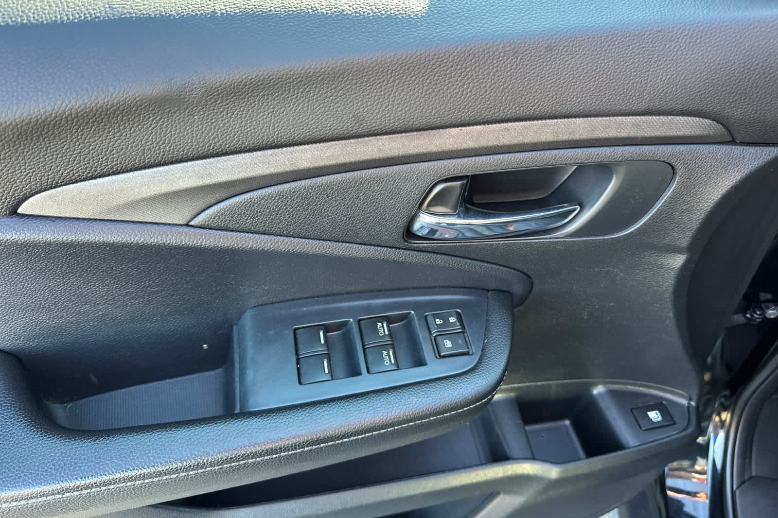 Used 2023 Honda Ridgeline Sport image 11