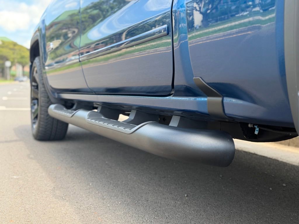 Used 2018 GMC Sierra 1500 SLT w/ All Terrain Package AWD/4WD image 20