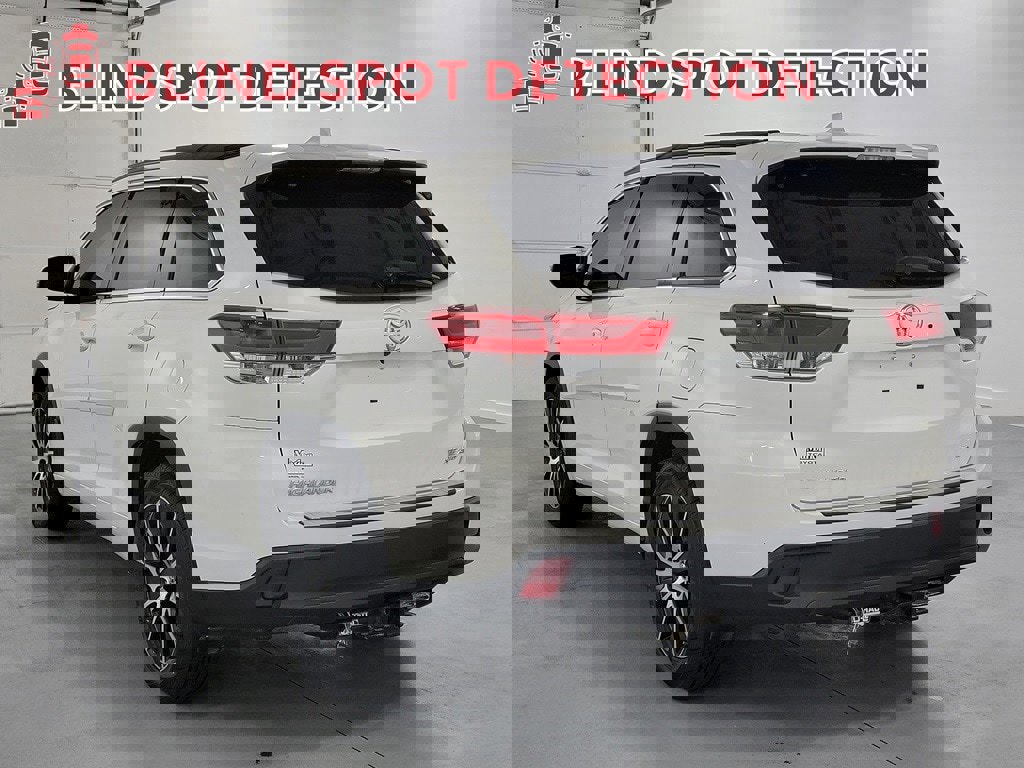 Used 2018 Toyota Highlander SE AWD/4WD image 7