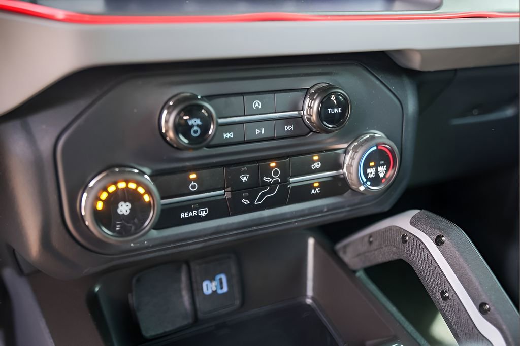 Used 2024 Ford Bronco Big Bend AWD/4WD image 19
