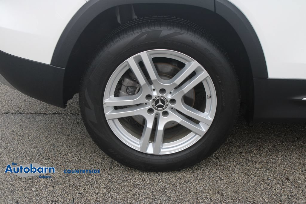Used 2023 Mercedes-Benz GLB 250 4MATIC w/ Premium Package image 31