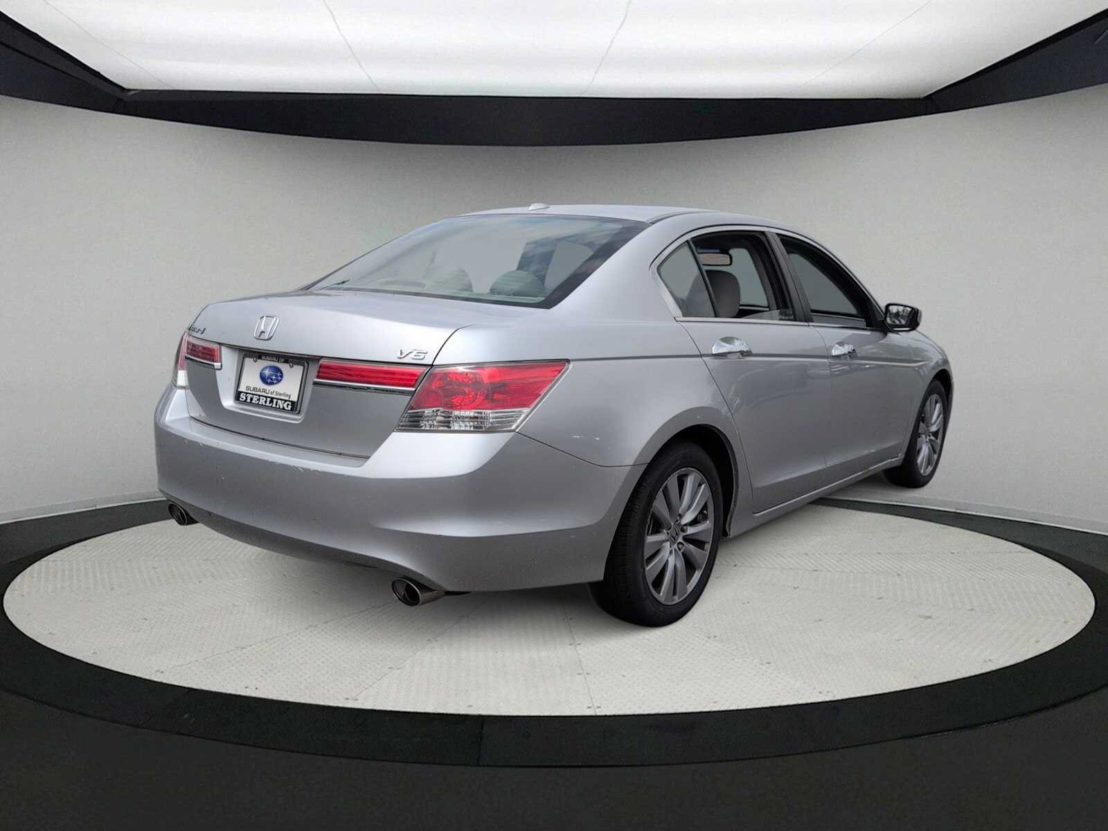 Used 2011 Honda Accord EX-L image 8