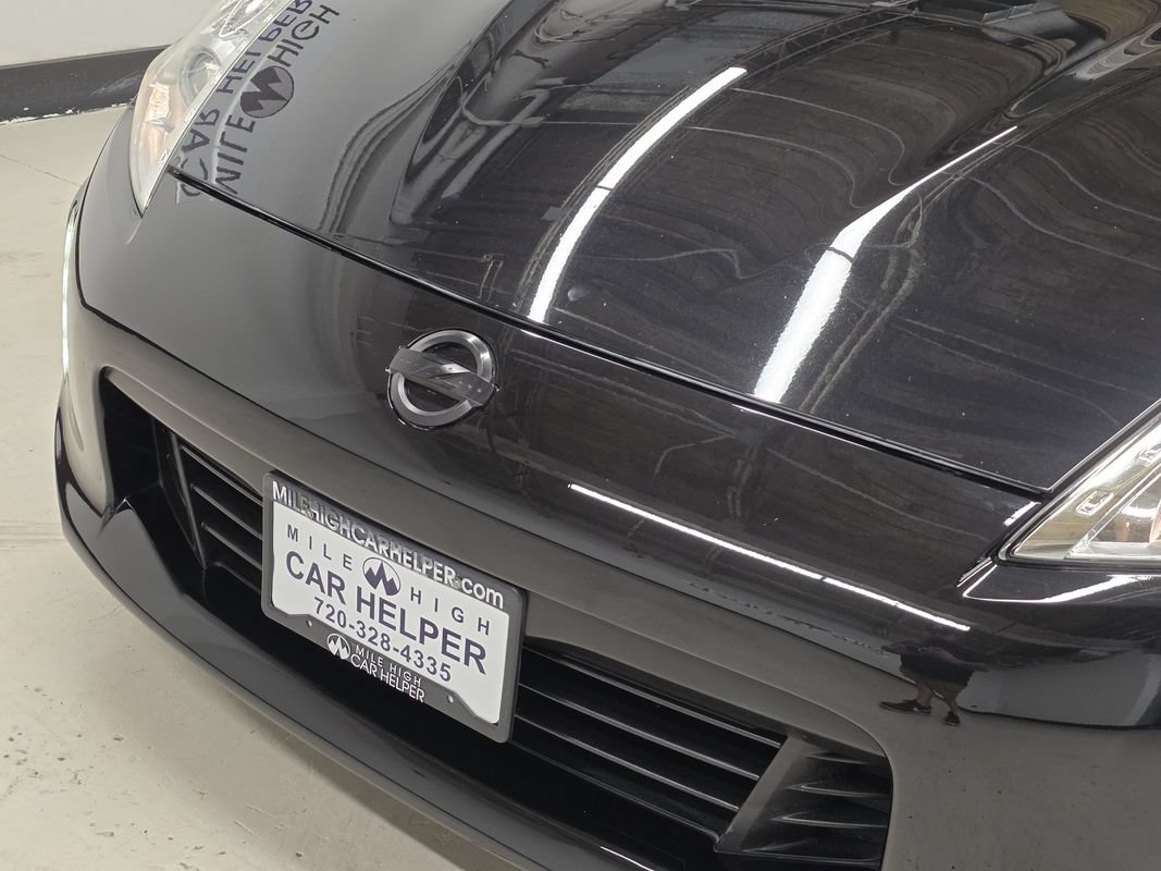 Used 2017 Nissan 370Z Coupe RWD image 40