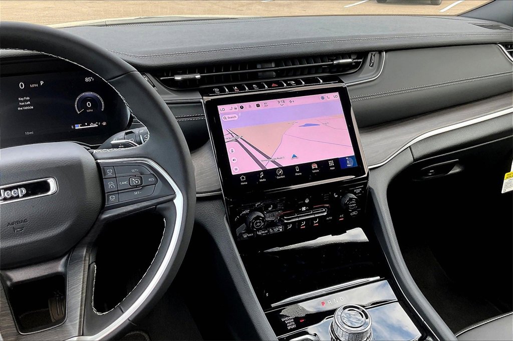 New 2025 Jeep Grand Cherokee L Limited w/ Black Appearance Package image 7