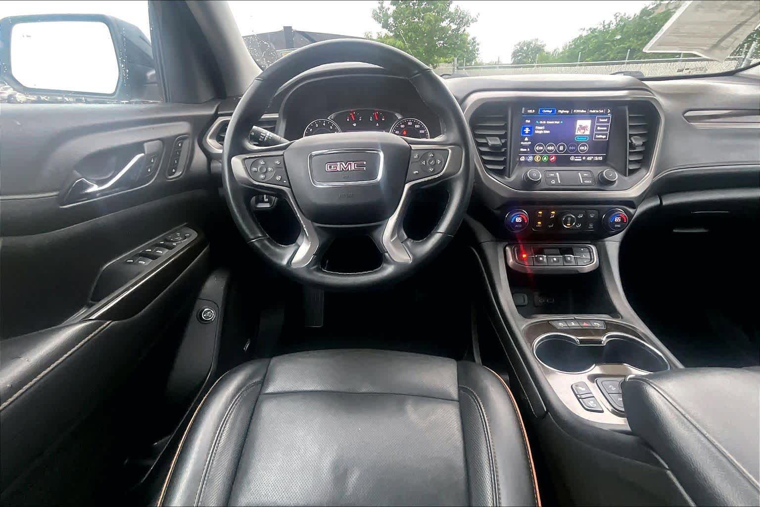 Used 2023 GMC Acadia AT4 w/ Preferred Package AWD/4WD image 6
