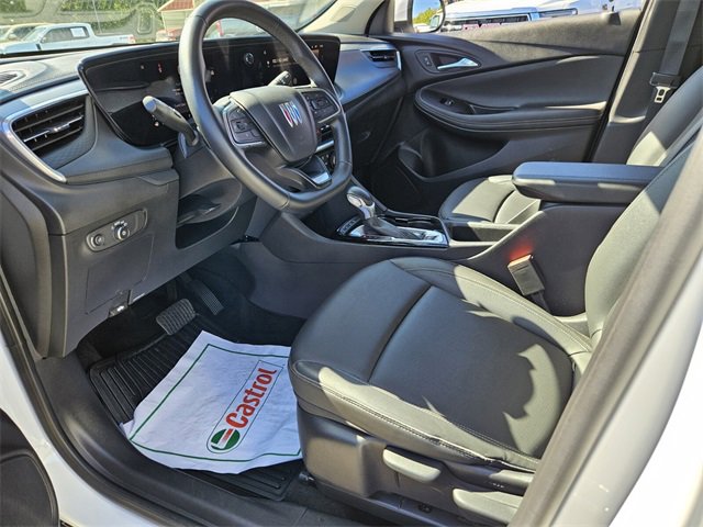 Used 2024 Buick Encore GX Sport Touring image 8