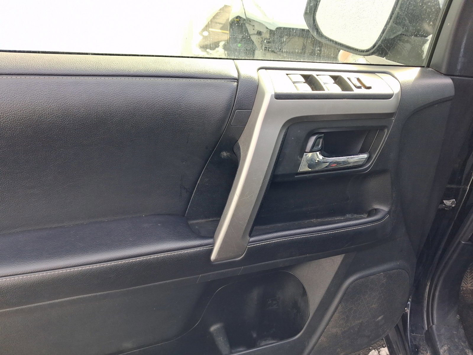 Used 2022 Toyota 4Runner SR5 AWD/4WD image 21