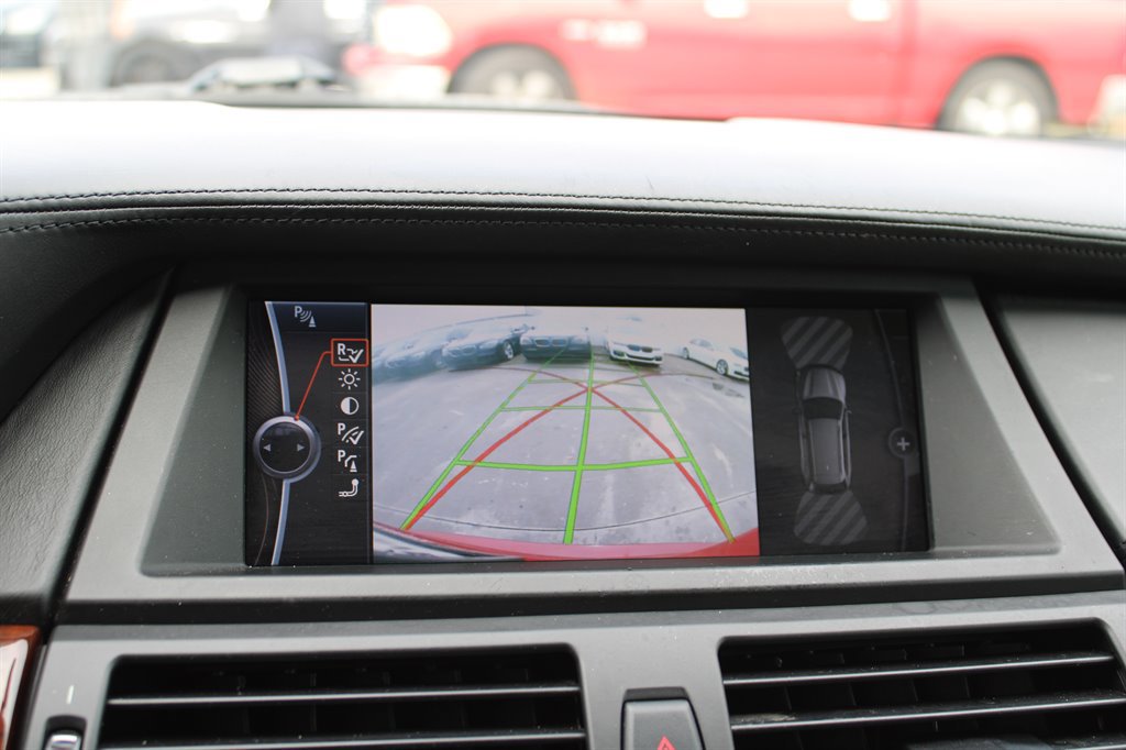 Used 2012 BMW X5 M image 26