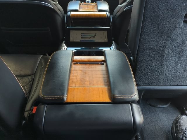 Certified 2022 Jeep Grand Wagoneer Series III w/ HD Trailer Tow Package AWD/4WD image 26