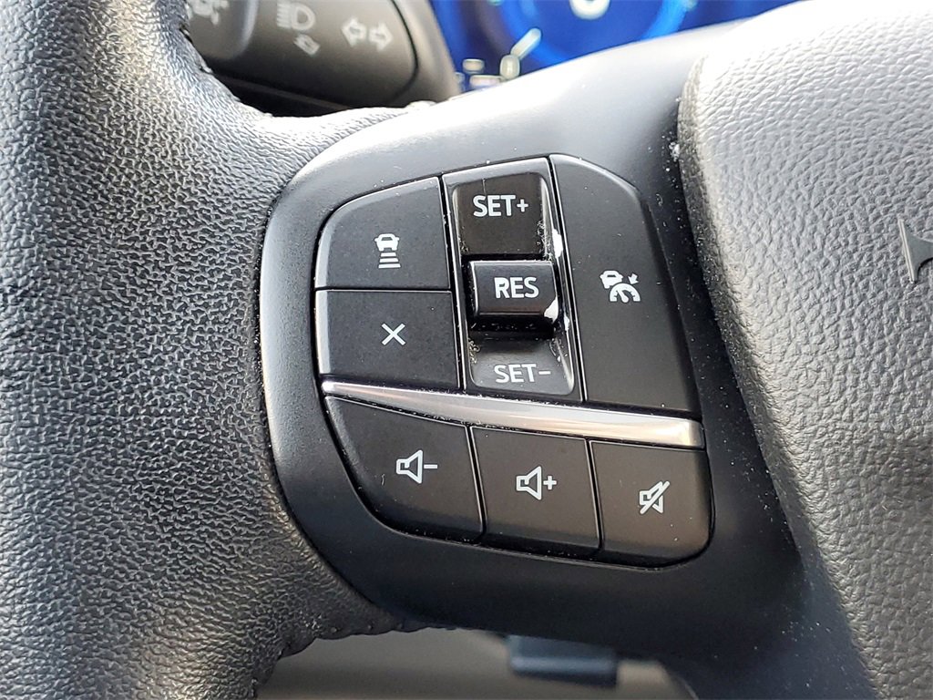 Used 2020 Ford Escape SE Sport image 21