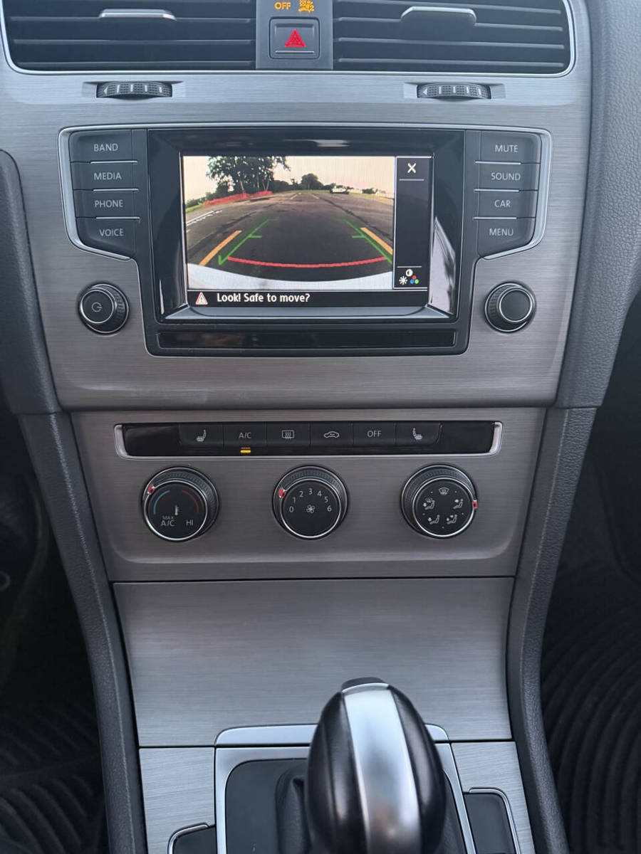 Used 2015 Volkswagen Golf SE FWD image 17