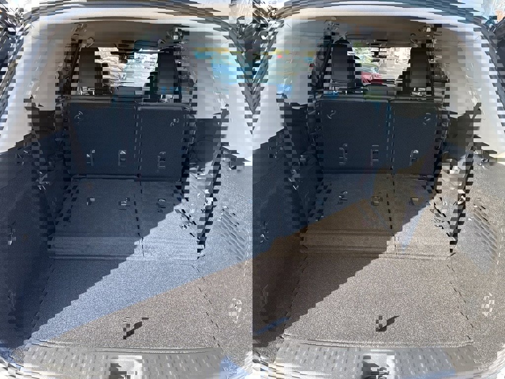 New 2025 Nissan Pathfinder SL image 19