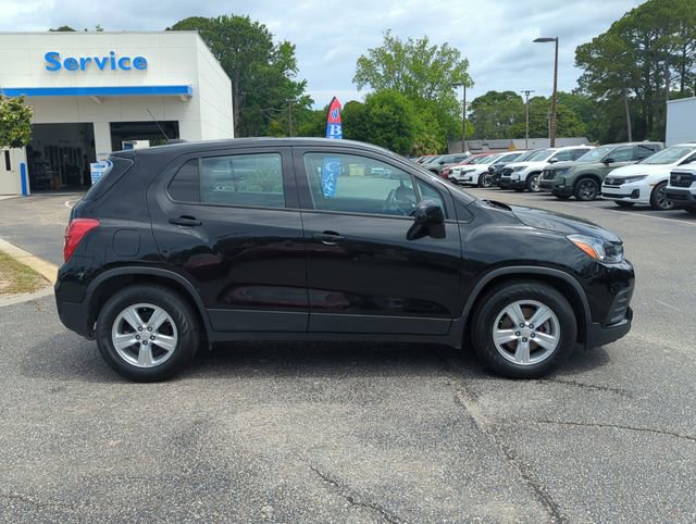 Used 2020 Chevrolet Trax LS FWD image 3