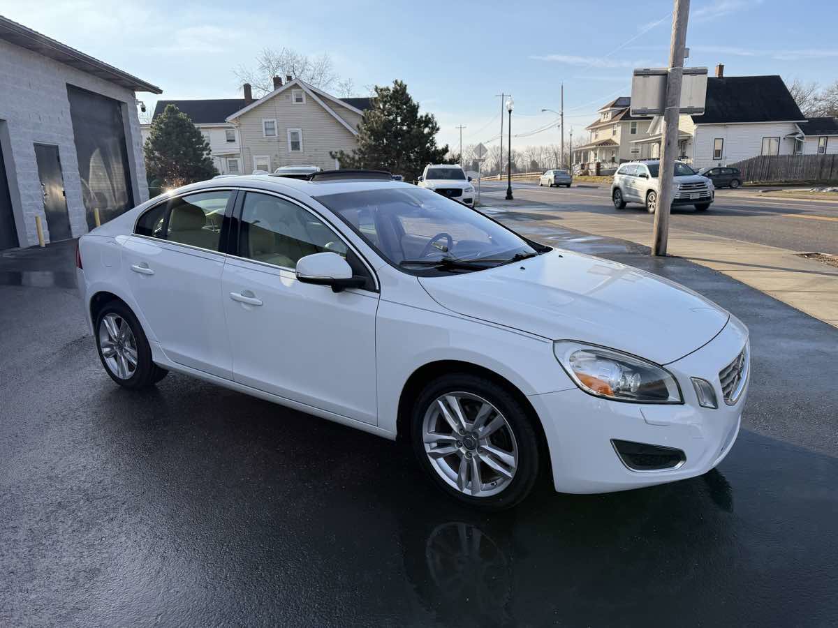 Used 2013 Volvo S60 T5 image 6