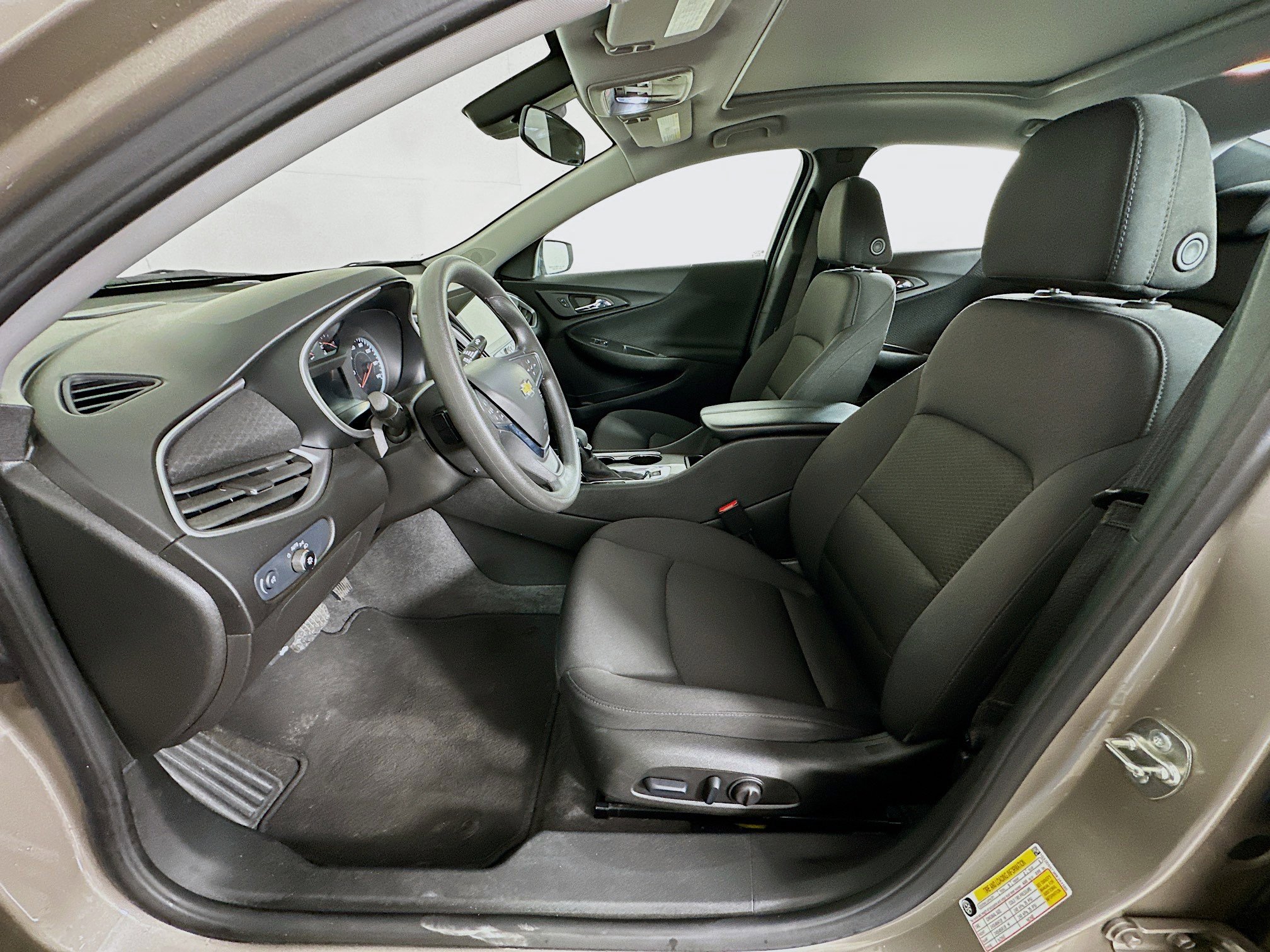 Used 2024 Chevrolet Malibu LT image 13