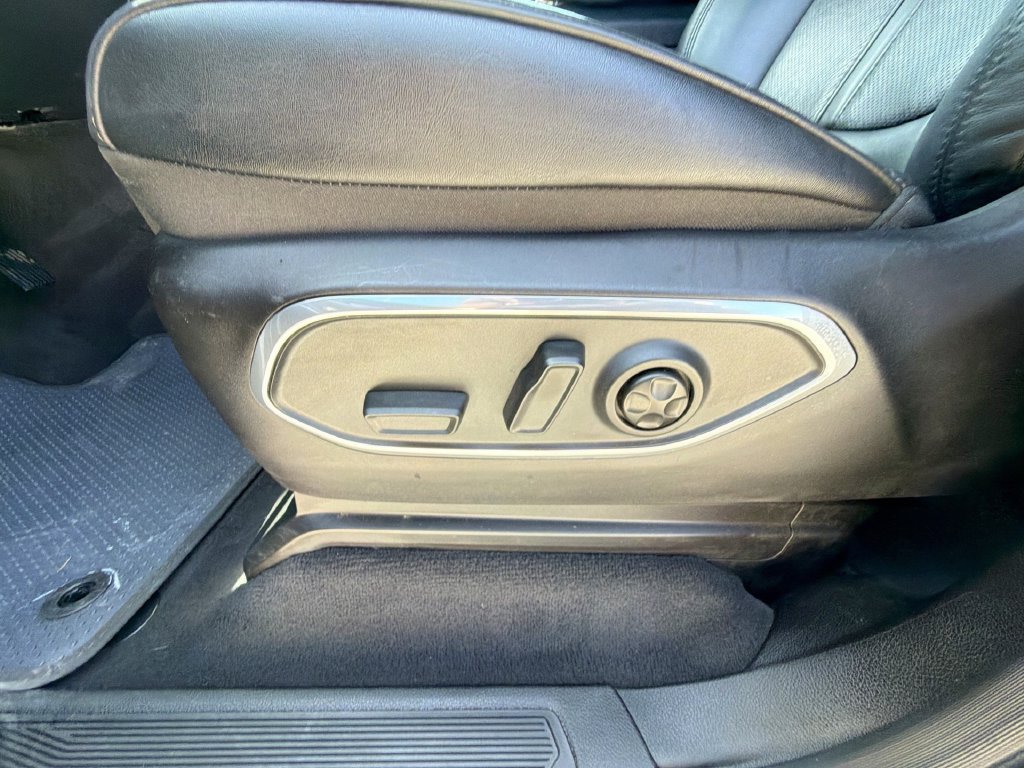 Used 2024 Jeep Wagoneer Series II RWD image 14