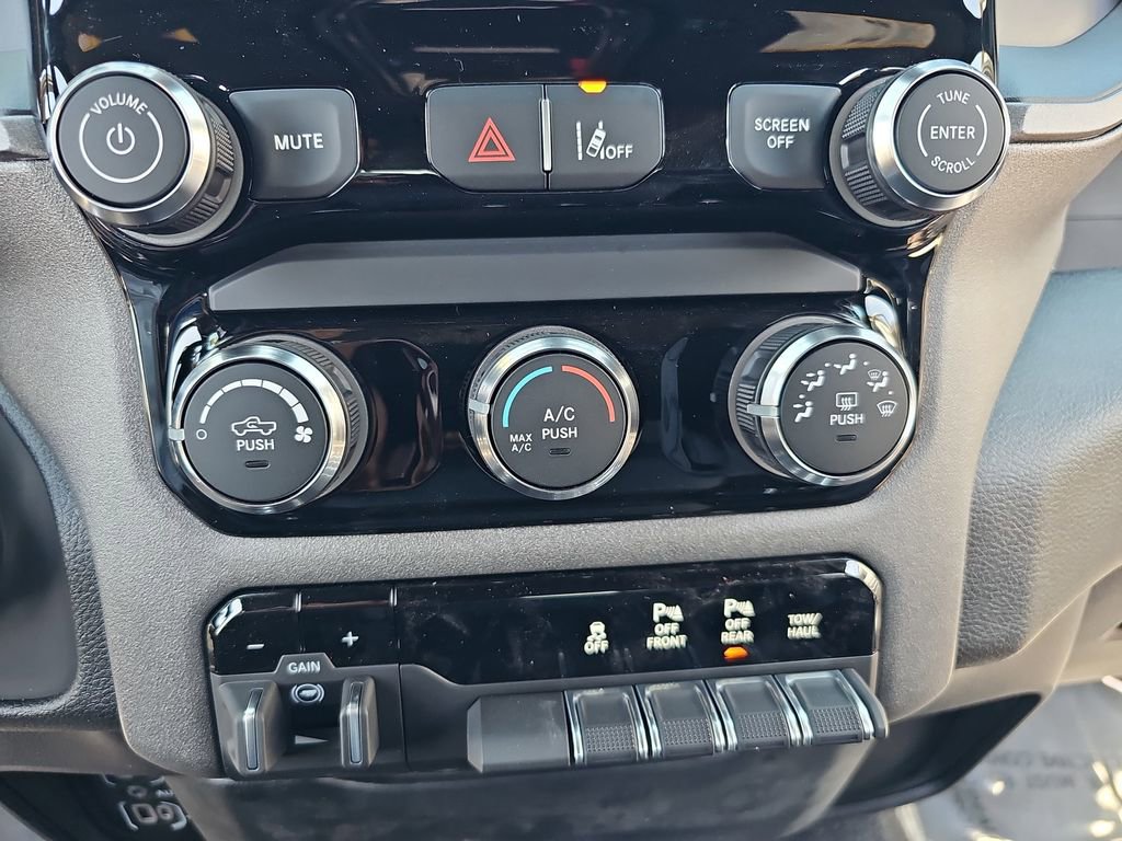 New 2026 RAM 1500 Tradesman AWD/4WD image 20