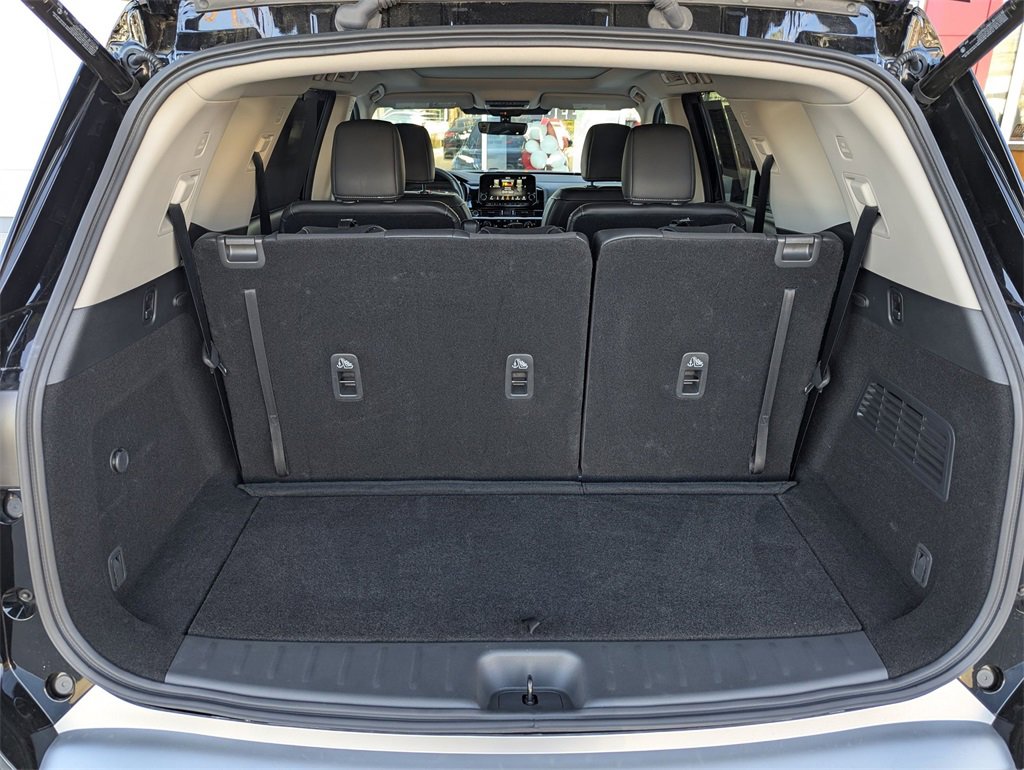 Used 2024 Nissan Pathfinder SL w/ SL Premium Package image 32