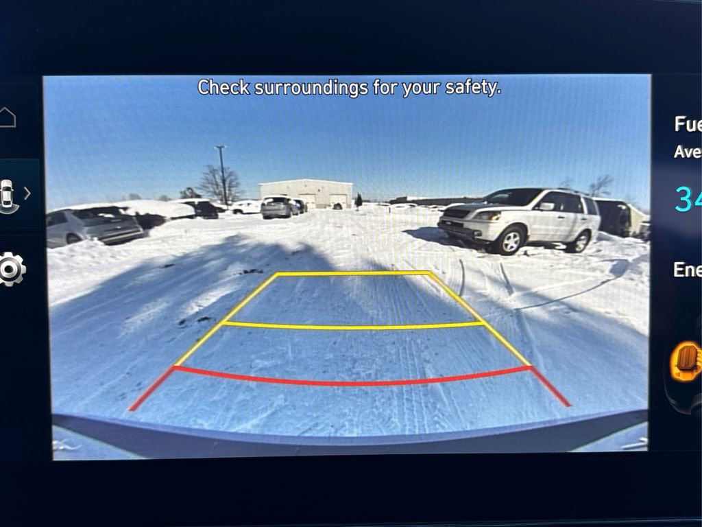 Certified 2025 Hyundai Elantra SEL image 30